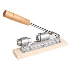 Luskáčik na orechy Iso 4176